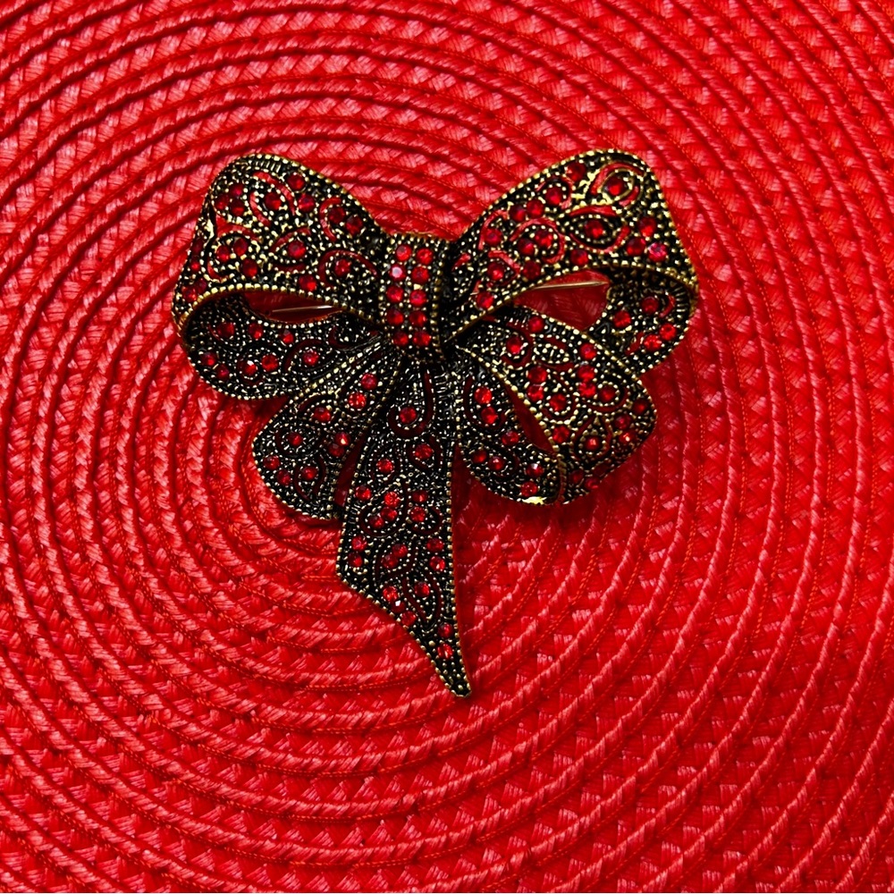 Ruby, Rhinestone Beautiful Bow Brooch. Large Size… - image 2